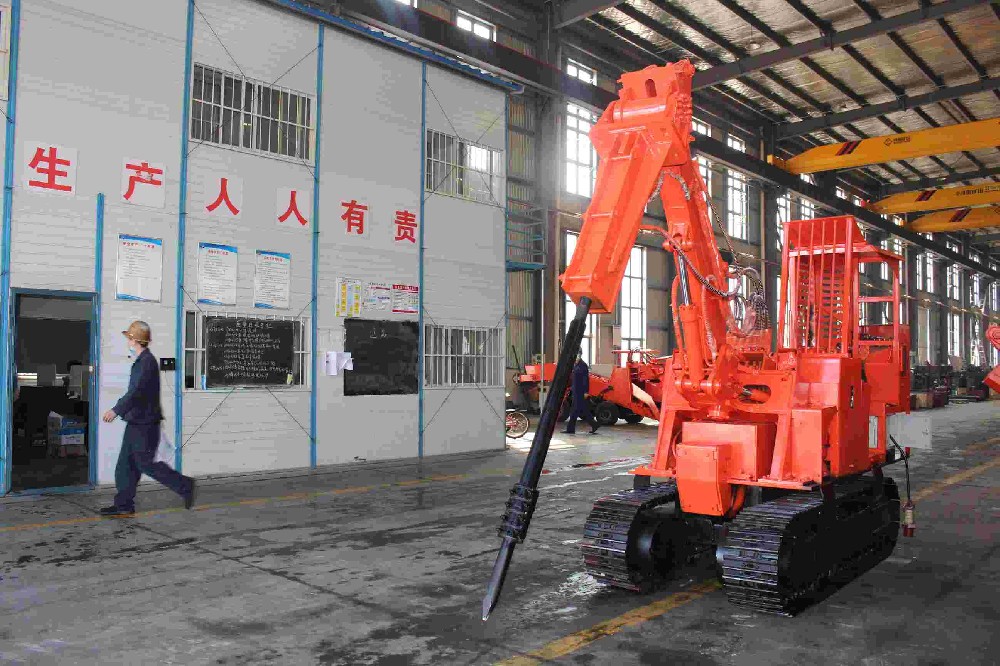 扒渣機(jī)鏟斗設(shè)計(jì)對(duì)作業(yè)效率影響：優(yōu)化鏟斗提升扒渣效能
