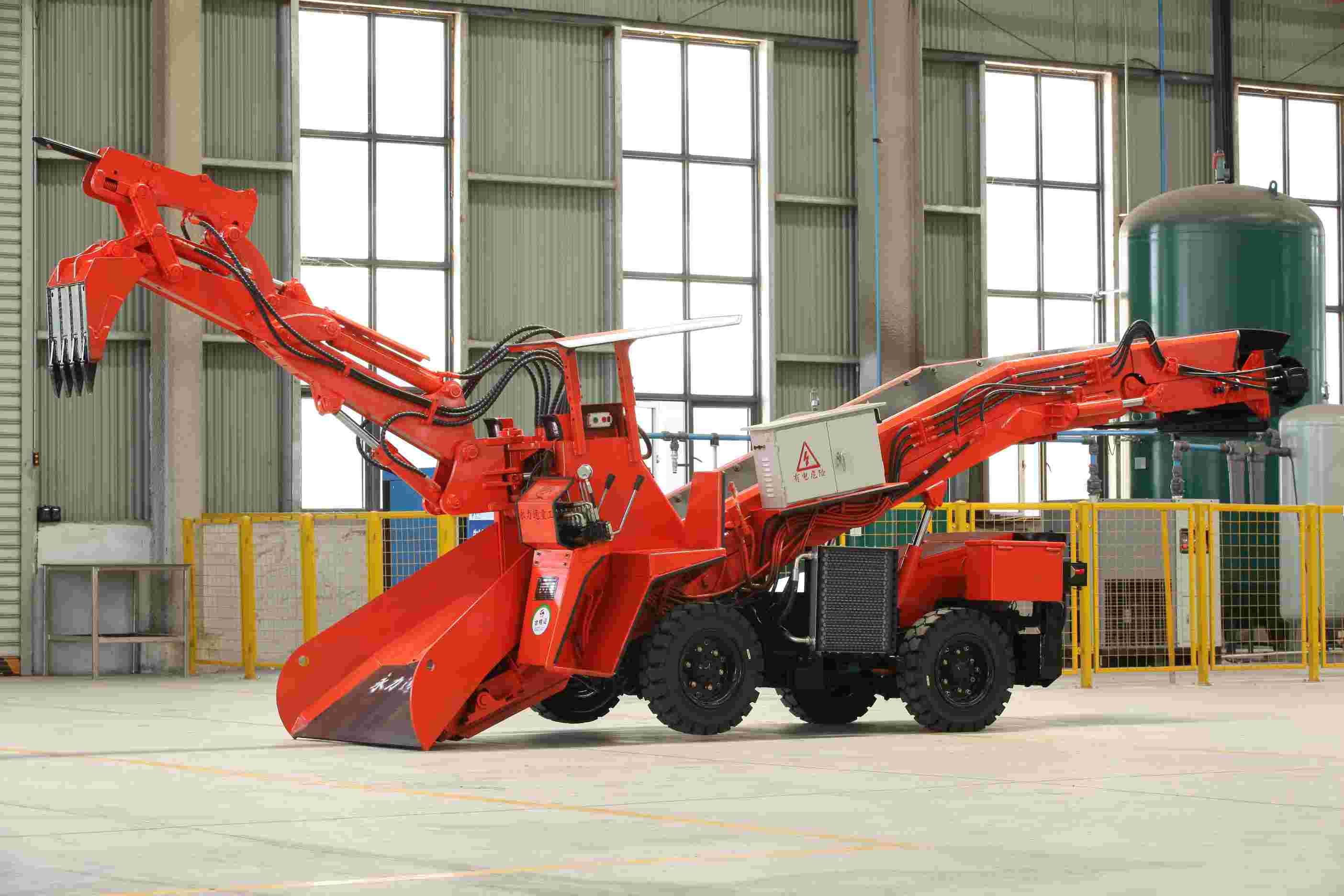 上饒井下扒渣機生產廠家，為鐵路工程提供支持?
