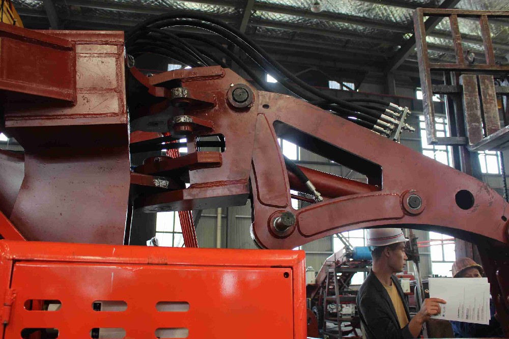 延長(zhǎng)使用壽命!永力通扒渣機(jī)保養(yǎng)攻略