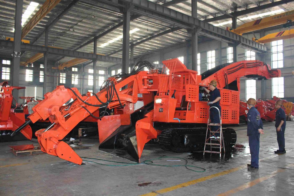 永力通扒渣機 vs 金竣扒渣機，誰更勝一籌？
