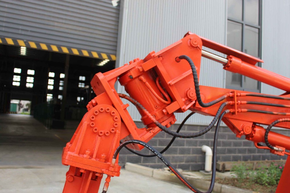 隧道施工如何借助永力通扒渣機(jī)提升效率？
