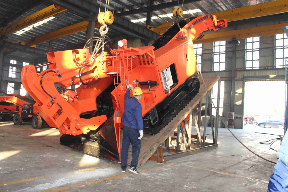 礦山設備為什么越來越智能揭開扒渣機智能化內幕