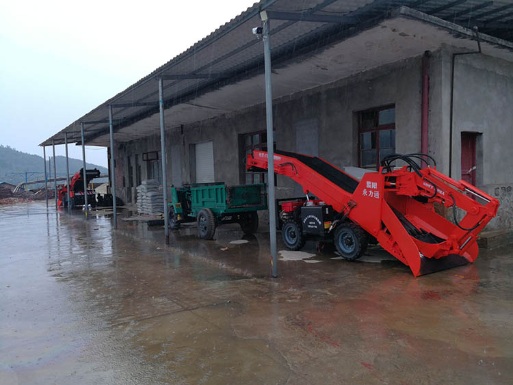 礦山扒渣機設備.jpg 礦山扒渣機設備.jpg